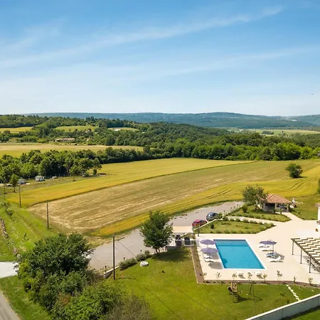 Villa Roti Kostrcani